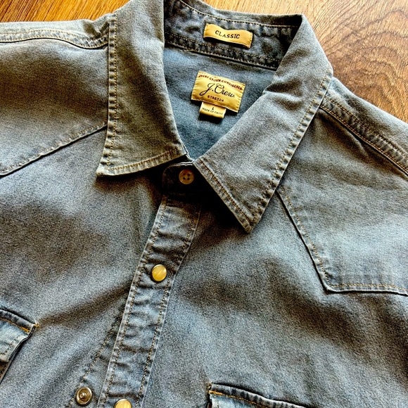 Hugo Boss, J Crew, Banana Republic and Zara shirts for sale! Great Condition! - Picture 9 of 10